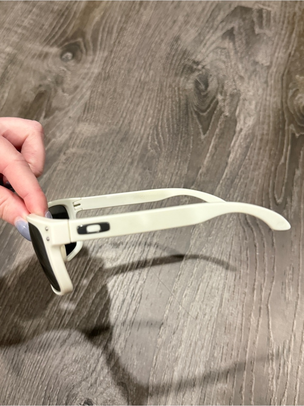 Oakley White Holbrook Polarized Sunglasses - Picture 4 of 8